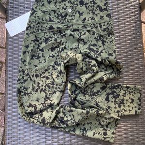 Lululemon In Movement Tight Size 8